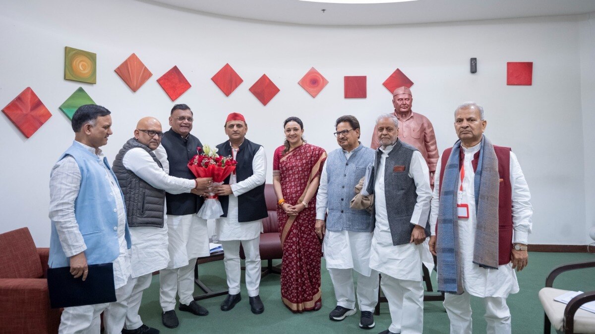 कांग्रेस और सपा नेताओं की बैठक हुई