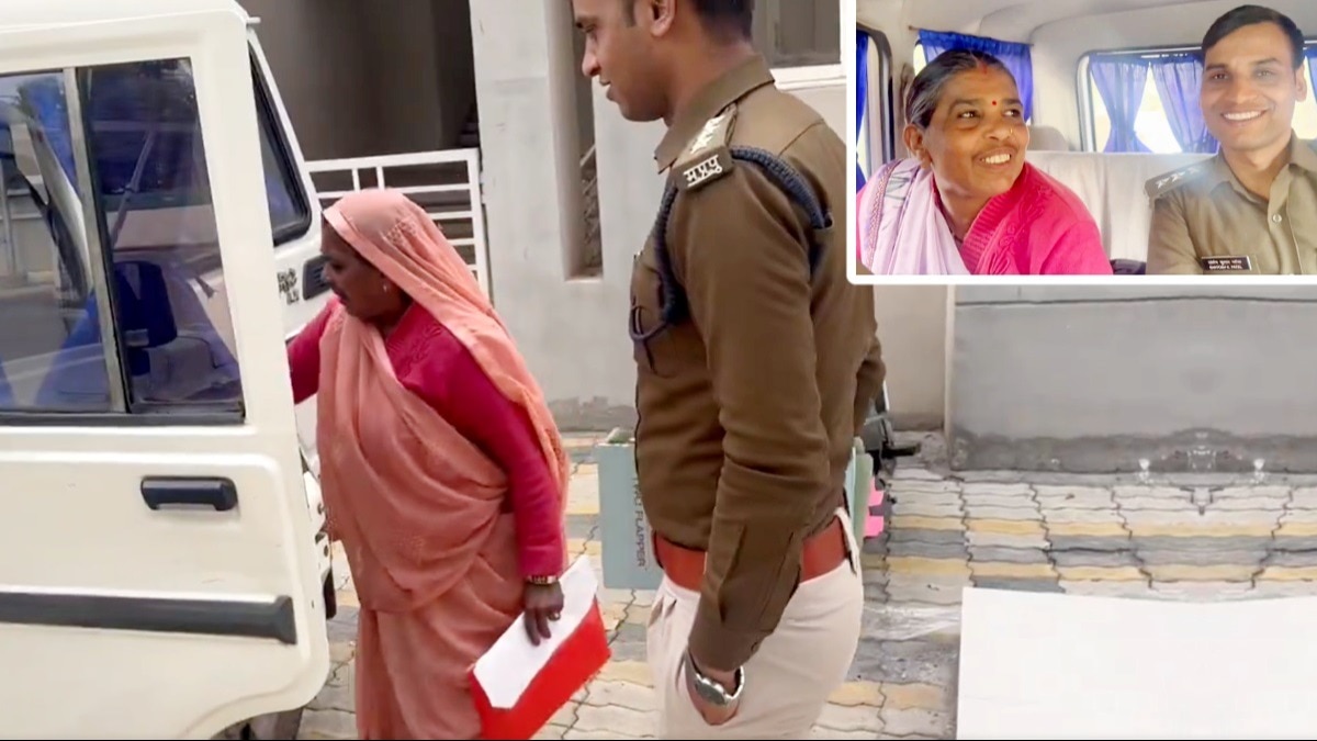 DSP संतोष पटेल की सरकारी गाड़ी में बैठती हुईं मां.