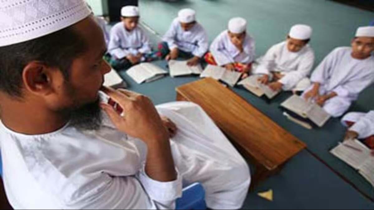 जमीयत ओपन स्कूल की फंडिंग पर उठे सवाल, NCPCR ने मांगी रिपोर्ट