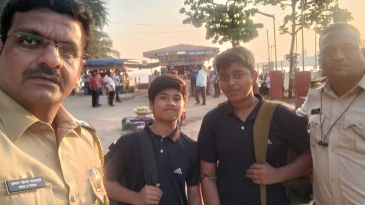 त्रिपुरा के दोनों लड़कों को मुंबई पुलिस ने बरामद कर परिजनों को सौंपा.