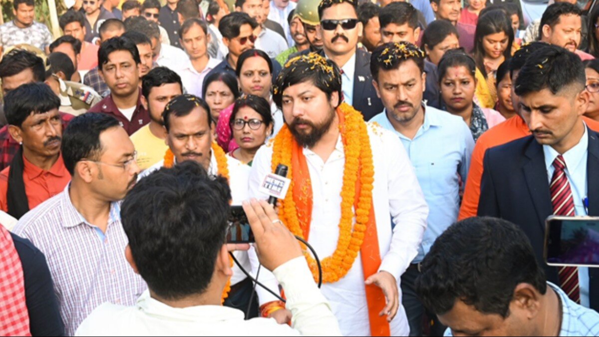 बंगाल की कूच बिहार सीट से बीजेपी के सांसद निसिथ प्रमाणिक इस बार भी चुनावी मैदान में हैं. (Photo: X/@NisithPramanik)