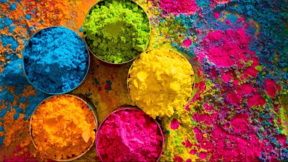 holi