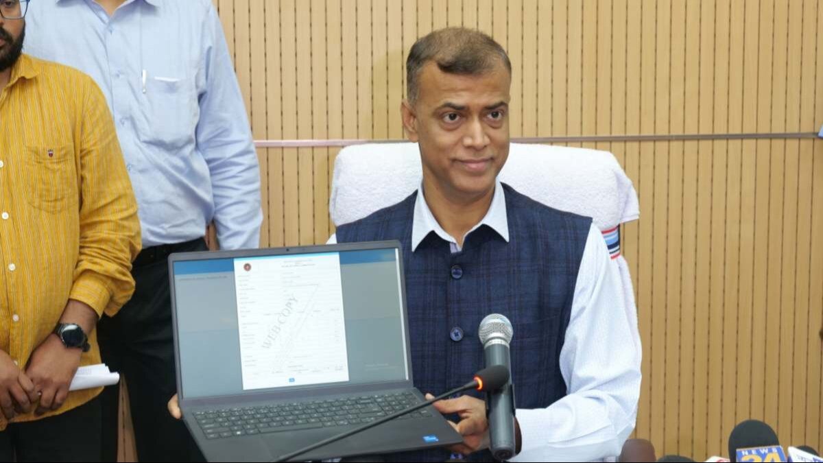 बिहार बोर्ड अध्यक्ष आनंद किशोर की फाइल फोटो (फोटो सोर्स - ट्विटर बिहार बोर्ड)