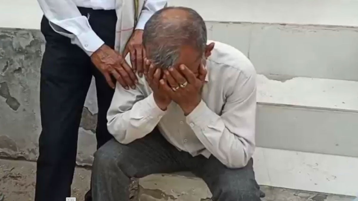 पिता के सामने बेटे को जिंदा जलाया