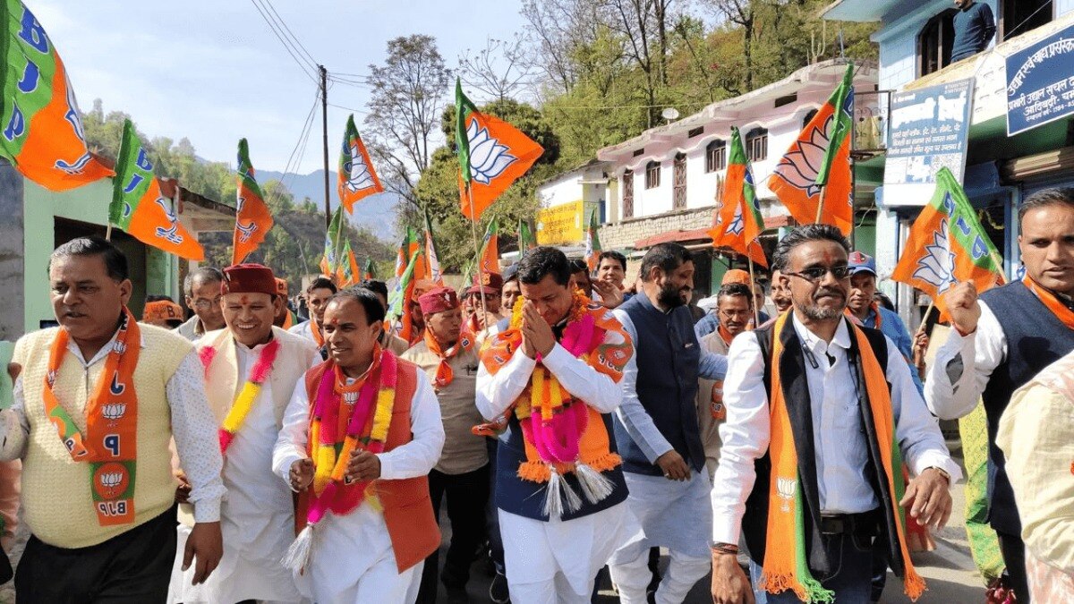 उत्तराखंड की पौड़ी गढ़वाल लोकसभा सीट से अनिल बलूनी चुनावी मैदान में हैं.