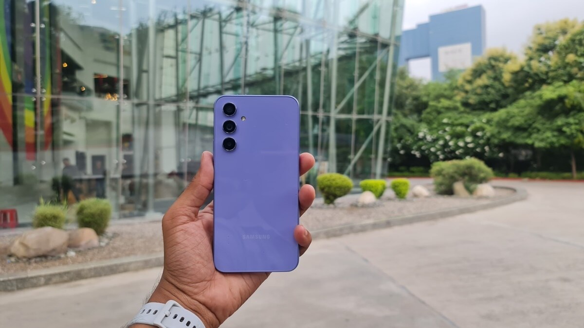 Samsung Galaxy A54 5G की कैसी है परफोर्मेंस.