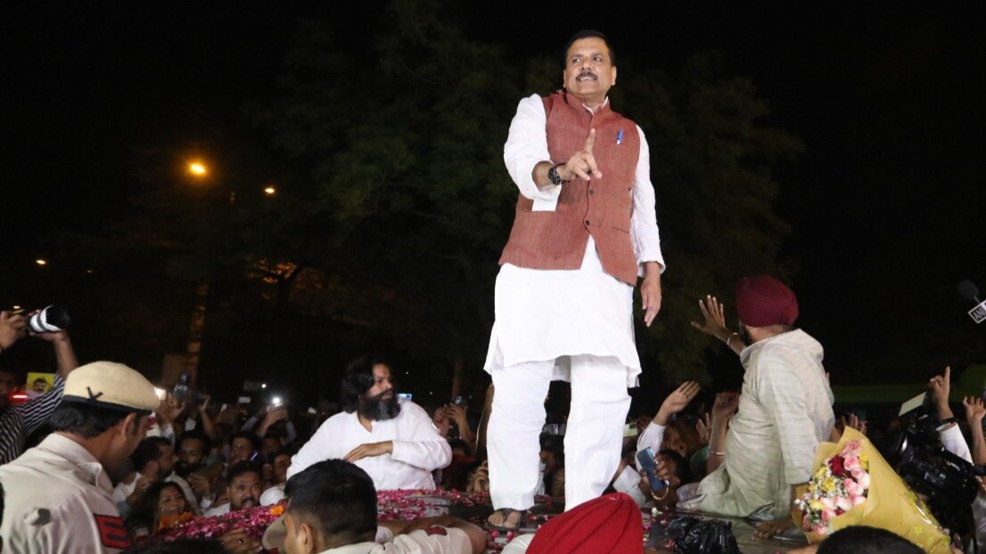 संजय सिंह ने तिहाड़ से निकलते ही तेवर दिखाए