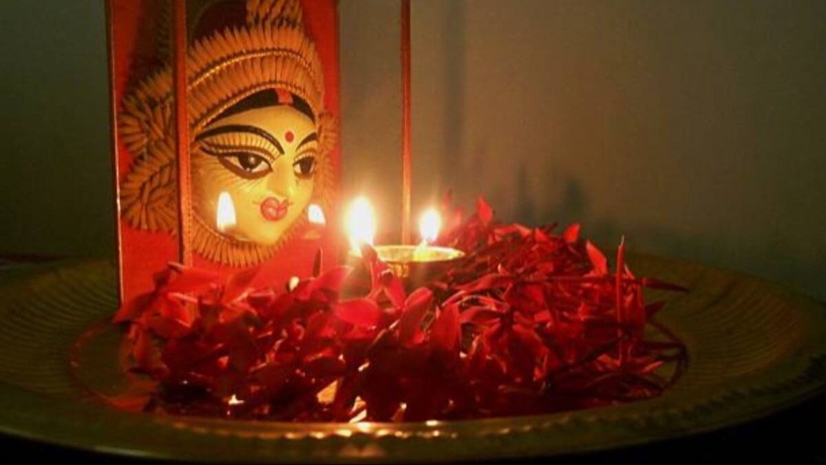 नोट कर लें चैत्र नवरात्रि के लिए आवश्यक सामग्री और मां दुर्गी के ऋृंगार से जुड़ी चीजें