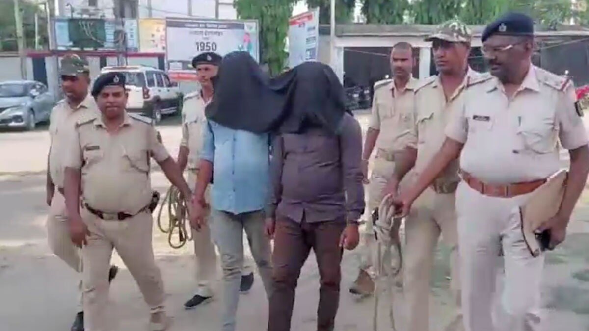 गांजा की तस्करी मामले में तीन गिरफ्तार 