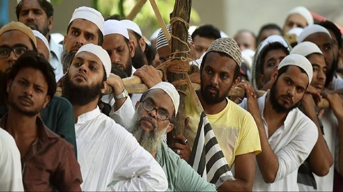 मुस्लिम हितैषी दलों ने भी दूरी बनाई