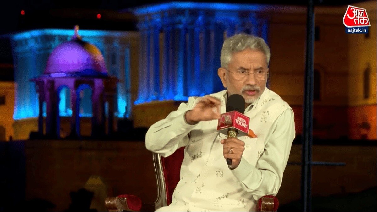 जयशंकर ने चीन-पाकिस्तान समेत कई मुद्दों पर बात की