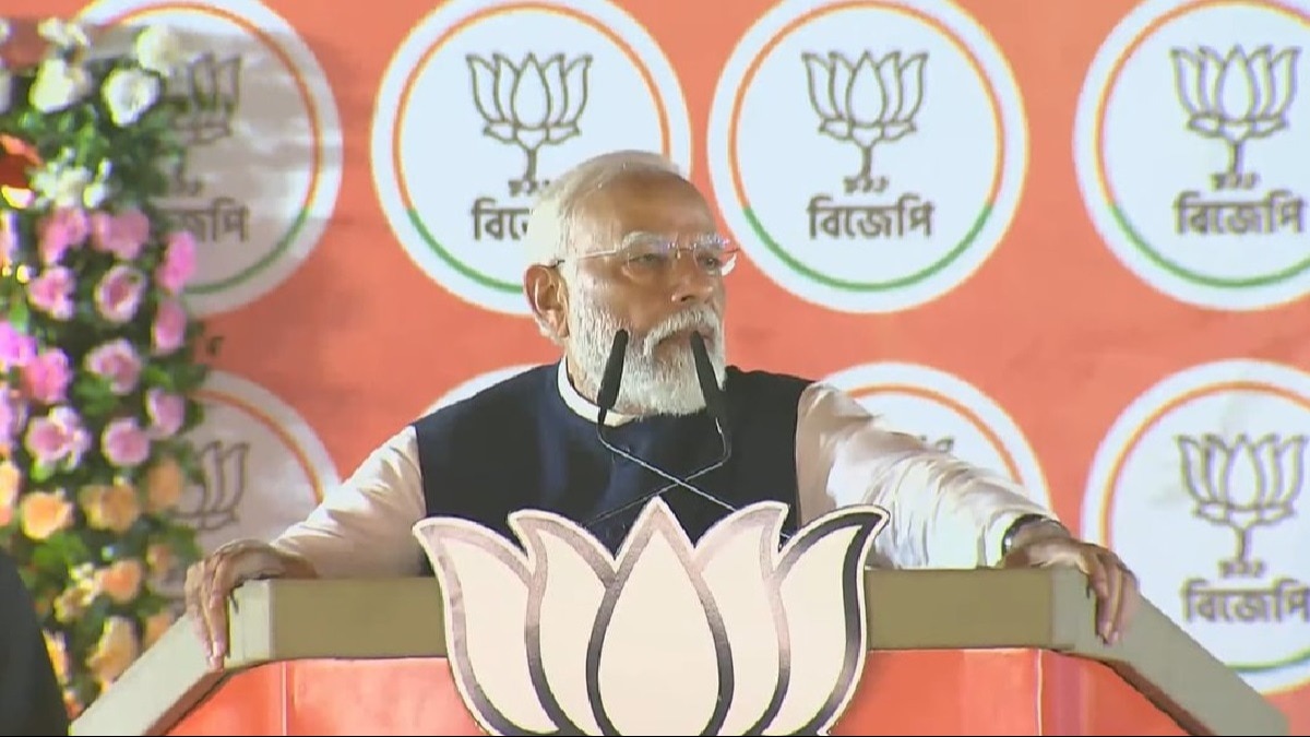 पश्चिम बंगाल की रैली में पीएम मोदी