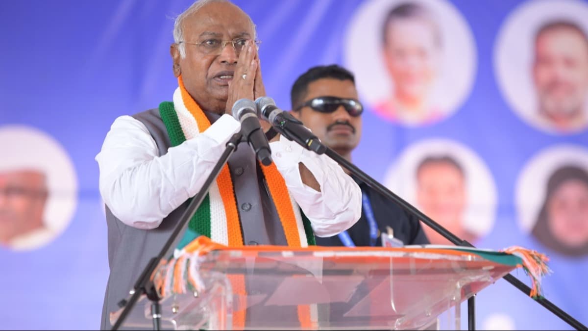 कम से कम मेरे अंतिम संस्कार में जरूर आना...', मल्लिकार्जुन खड़गे ने कलबुर्गी की जनता से की भावुक अपील - at least Come for my funeral Congress Prez Mallikarjun Kharge ...