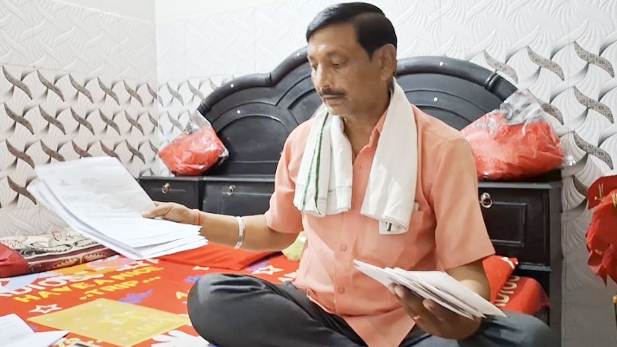 हलवाई नरेंद्र कुमार के खाते से 239 करोड़ का लेनदेन हुआ