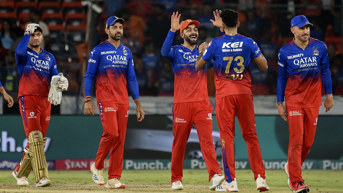 SRH Vs RCB के  IPL मैच के दौरान सुनील गावस्कर के वीड‍ियो को ECI ने शेयर क‍िया है (PTI)