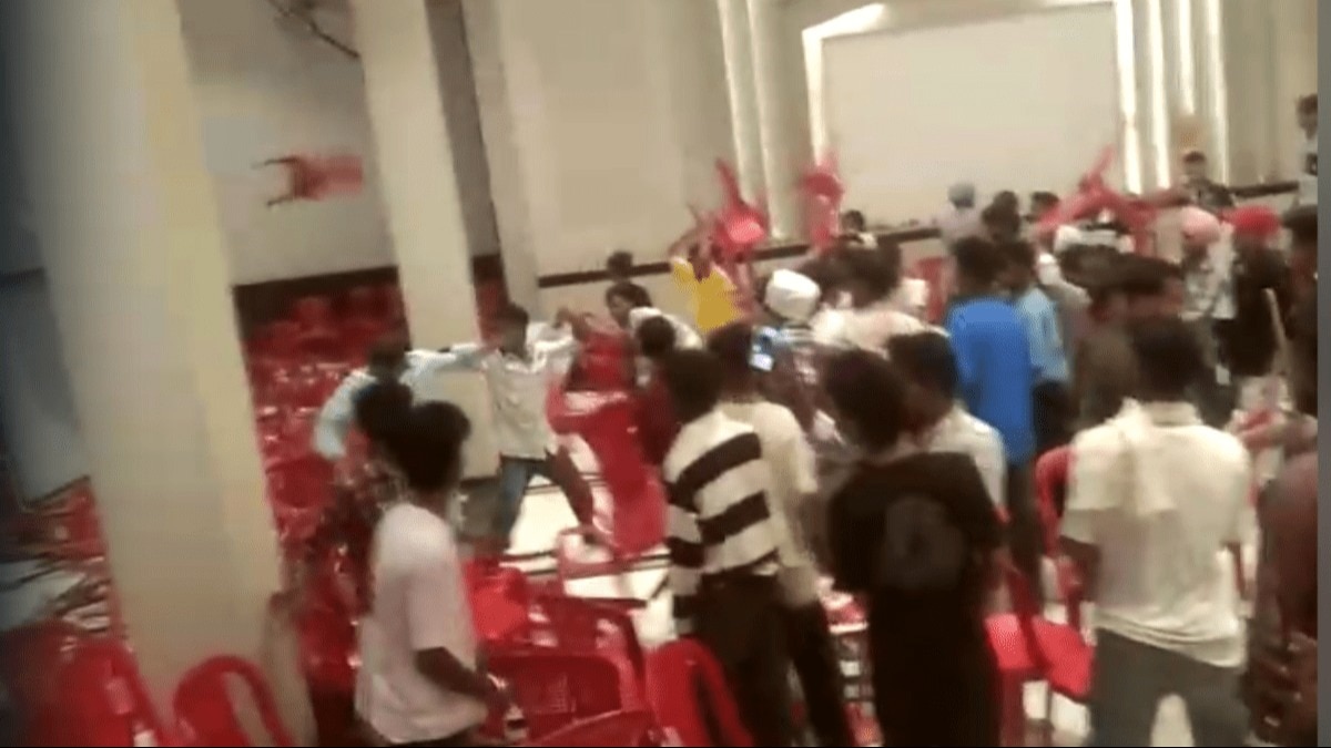 पंजाब में शिअद के कार्यकर्ता आपस में भिड़े