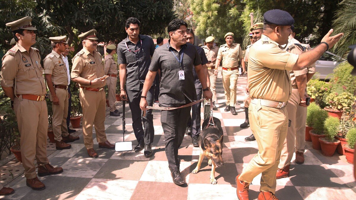 बुधवार को दिल्ली-NCR के करीब 80 स्कूलों को धमकी भरा मेल मिला