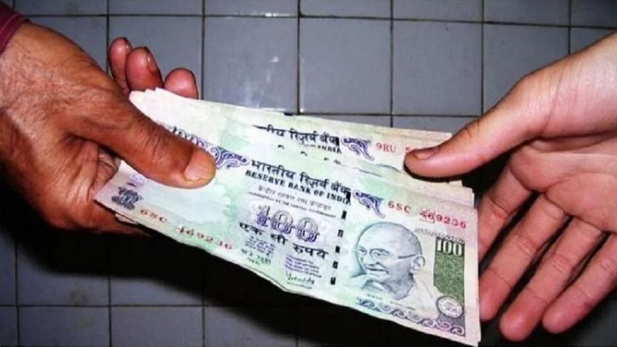 फतेहपुर में महिला पटवारी रिश्वत लेते हुए गिरफ्तार