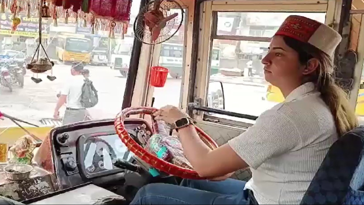 बस चालक नैंसी