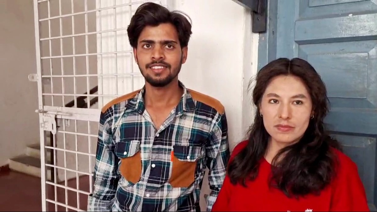 सचिन सिंह और ब्रियट एन सेलमा. (फोटो:aajtak)