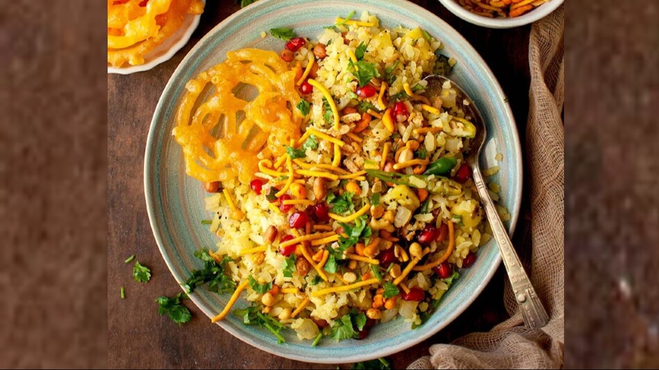 इंदौर: पोहा-जलेबी और चटोरों का शहर