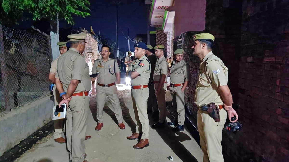 बिजनौर: सूचना पाकर मौके पर पहुंची पुलिस 