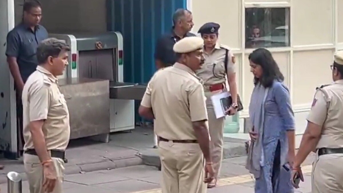 आम आदमी पार्टी की राज्यसभा सांसद स्वाति मालीवाल