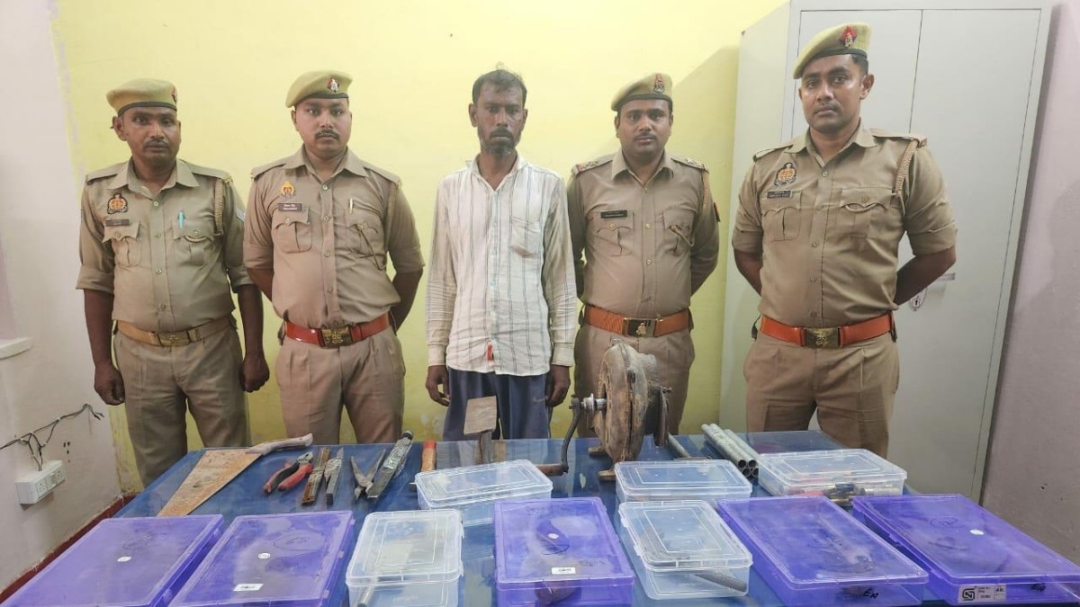 बांदा में अवैध असलहा फैक्ट्री का भंडाफोड़