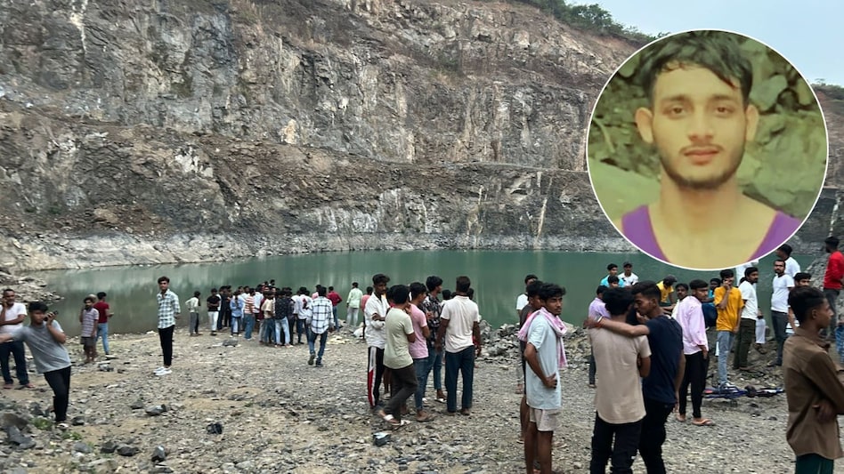 यह कैसा जुनून!, रील बनाने के लिए बंद खदान के गड्ढे में कूद गया युवक,चली गई जान
JHARKHAND NEWS Shoot Instagram Reels What kind of passion is this! A young man jumped into the pit of a closed mine to make a reel, lost his life.