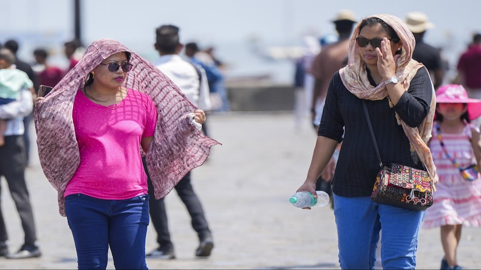 Heatwave Alert भारत में भीषण गर्मी का कहर अगले 5 दिन चलेगी लू, मौसम विभाग का अलर्ट जारी,जानिए कहां होगी बारिश 6 Heatwave Alert: गर्मी का सितम अभी नहीं होगा कम! इन 5 राज्यों में 5 दिन के लिए फिर हीटवेव का रेड अलर्ट - Weather Forecast Imd Issued Severe Heatwave Red Alert In