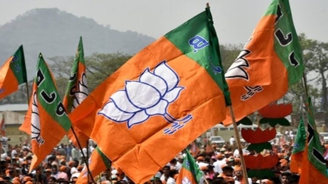 कानपुर और अकबरपुर में बीजेपी की जीत