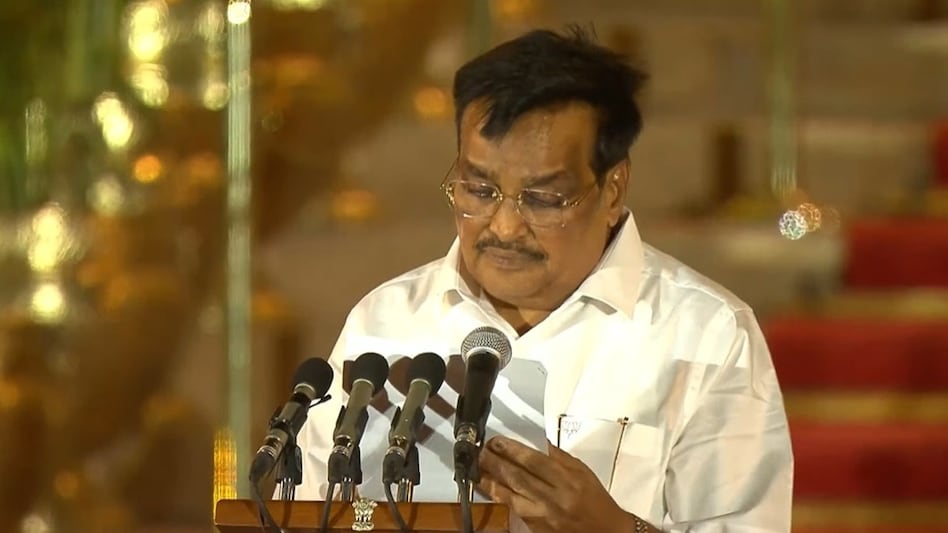 गुजरात BJP के अध्यक्ष बने मंत्री.. जानें कौन हैं PM मोदी के करीबी सीआर पाटिल - Gujrat CR Patil became minister in central government modi cabinet lclm - AajTak