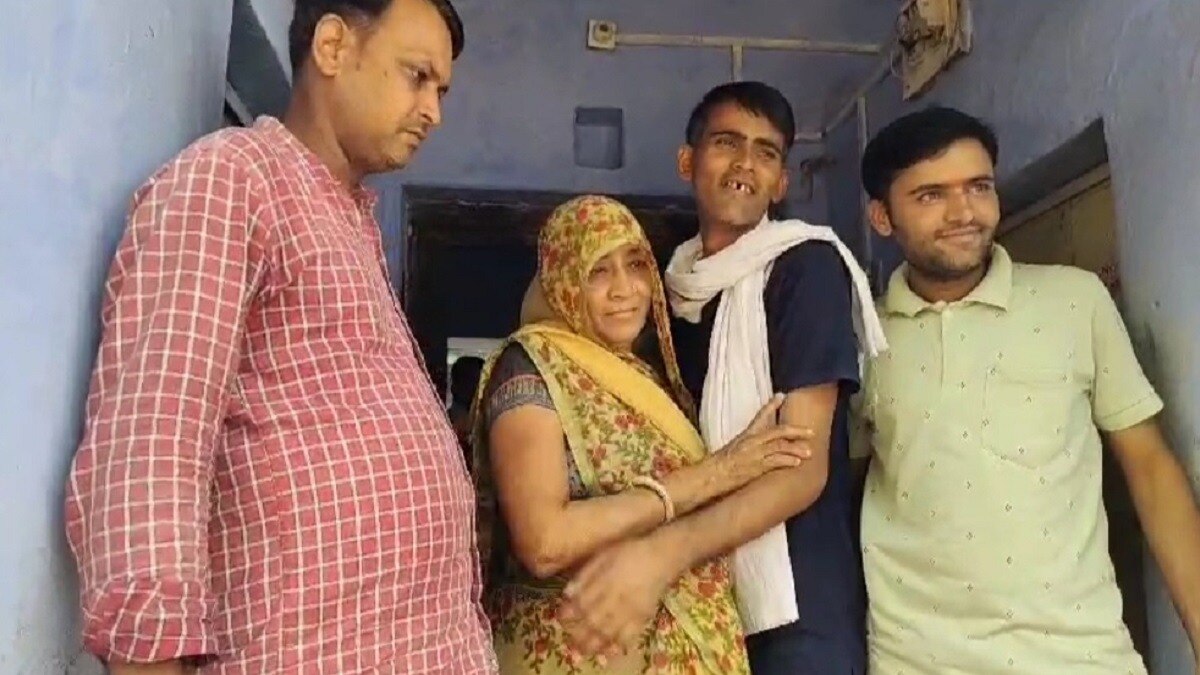 जिस बेटे का किया अंतिम संस्कार वो लौटा वापस