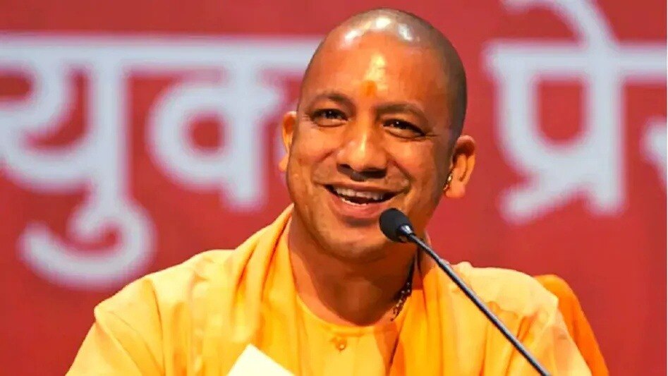 लखनऊ में योगी मंत्रिमंडल की बैठक 