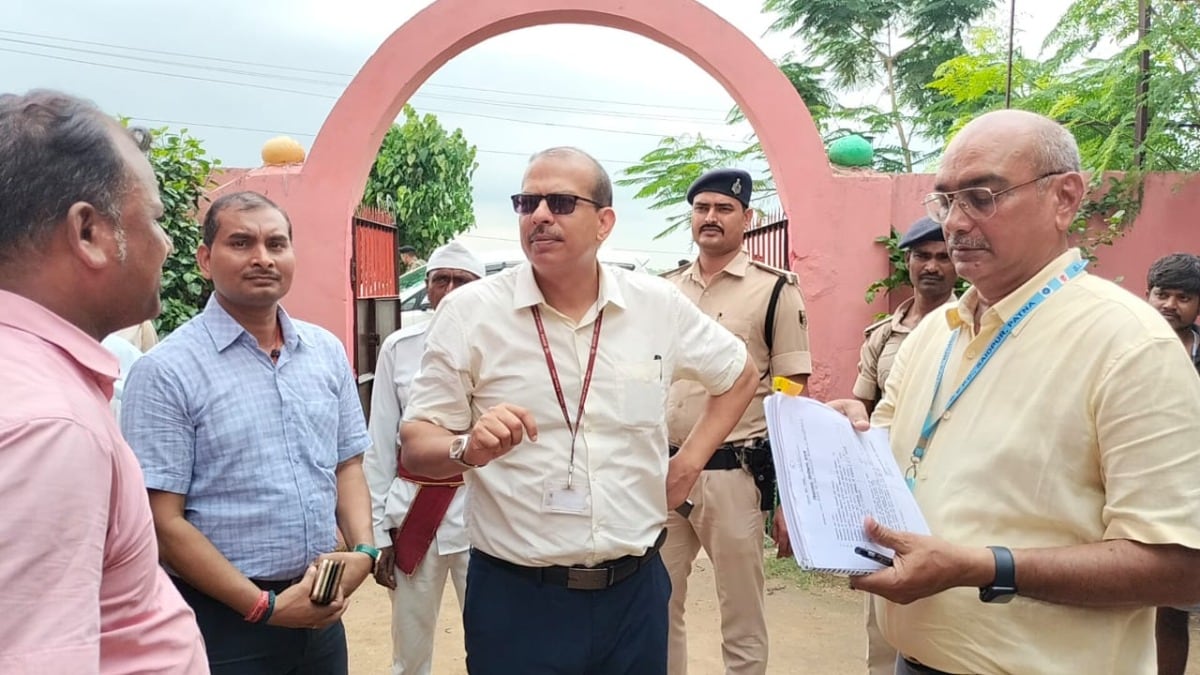 बिहार: शिक्षा विभाग से हटाए गए के के पाठक, राजस्व एवं भूमि सुधार में हुआ ट्रांसफर - Bihar news KK Pathak removed from education department transferred to Revenue and Land Reforms ntc -