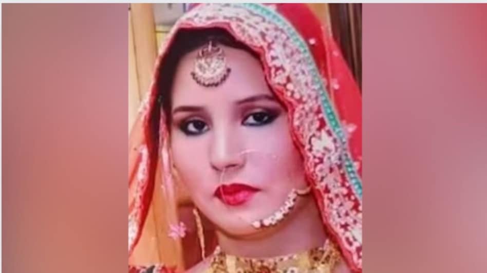 50 करोड़ की प्रॉपर्टी पर चला बुलडोजर... माफिया अतीक के भाई अशरफ की पत्नी के लिए बना था आलीशान घर - Bulldozer likely to run on house of zainab fatima absconding wife