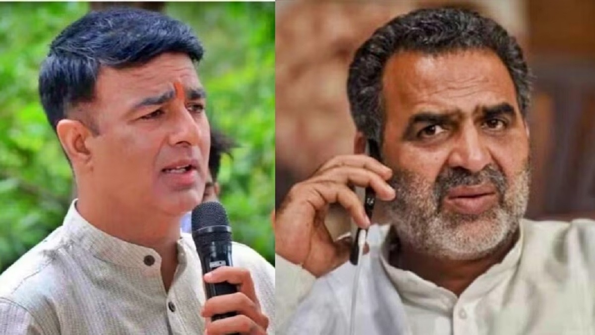 बाएं से संगीत सोम और संजीव बालियान