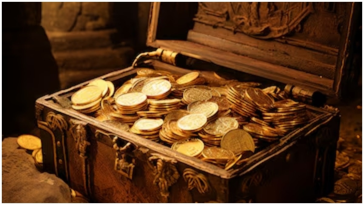 जमीन में दबे सोने का पता करने के लिए कई तरीके इस्तेमाल किए जाते हैं.  (Image- Freepik)