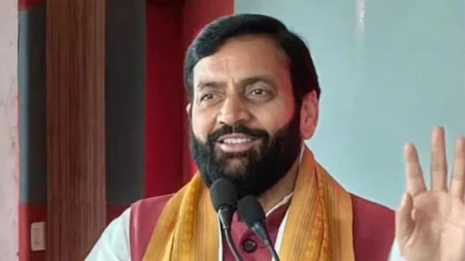 हरियाणा सरकार का स्वतंत्रता सेनानियों और उनके आश्रितों को तोहफा, अब 40 हजार रुपये मिलेगी पेंशन - Haryana bjp govt CM nayab Saini announces increase in freedom fighters pension ...