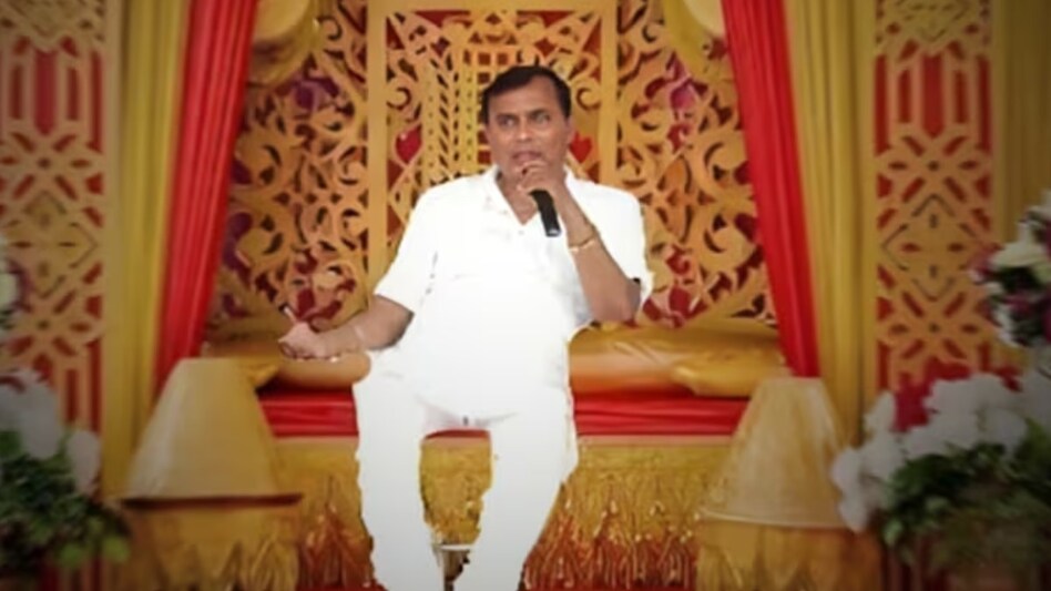 हाथरस कांड: भगदड़ के बाद पहली बार बोले भोले बाबा- जो आया है, उसे जाना ही है! - Hathras stampede styled godman Narayan Sakar Hari aka Bhole Baba first reaction after accident