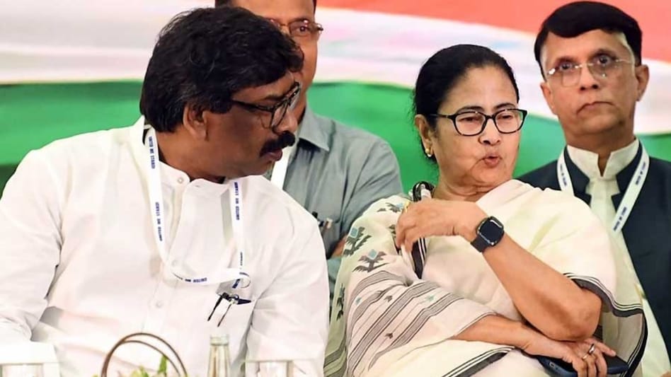 नीति आयोग की बैठक में पश्चिम बंगाल की सीएम ममता बनर्जी और झारखंड के सीएम हेमंत सोरेन हिस्सा लेंगे.