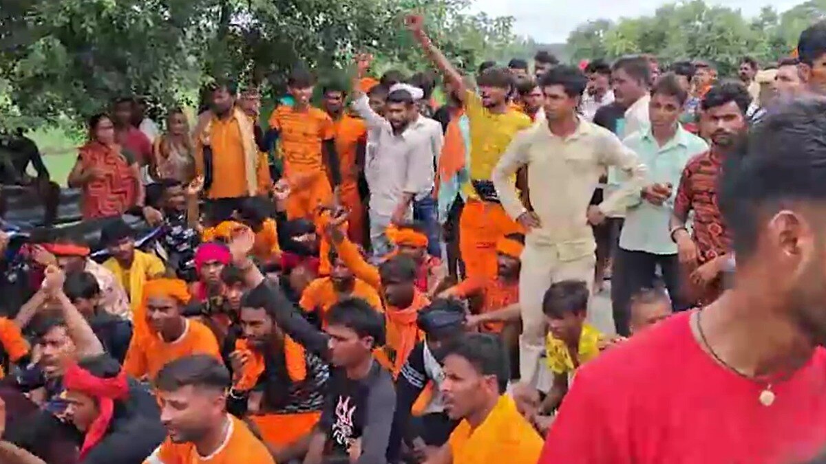 रोडवेज बस की टक्कर से कांवड़िया की मौत