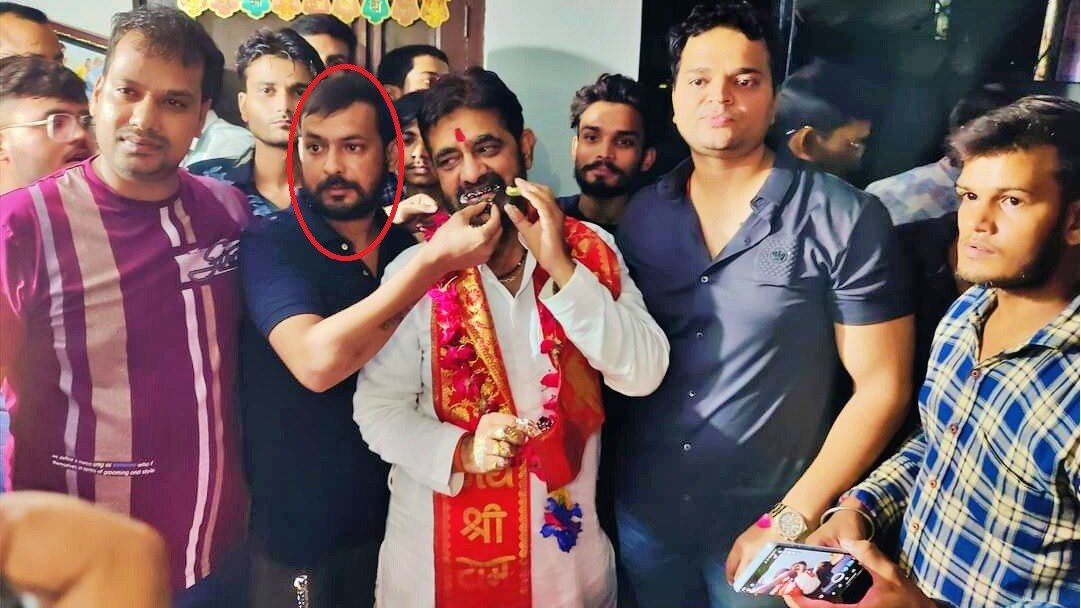 कानपुर बीजेपी जिला अध्यक्ष की पार्टी 