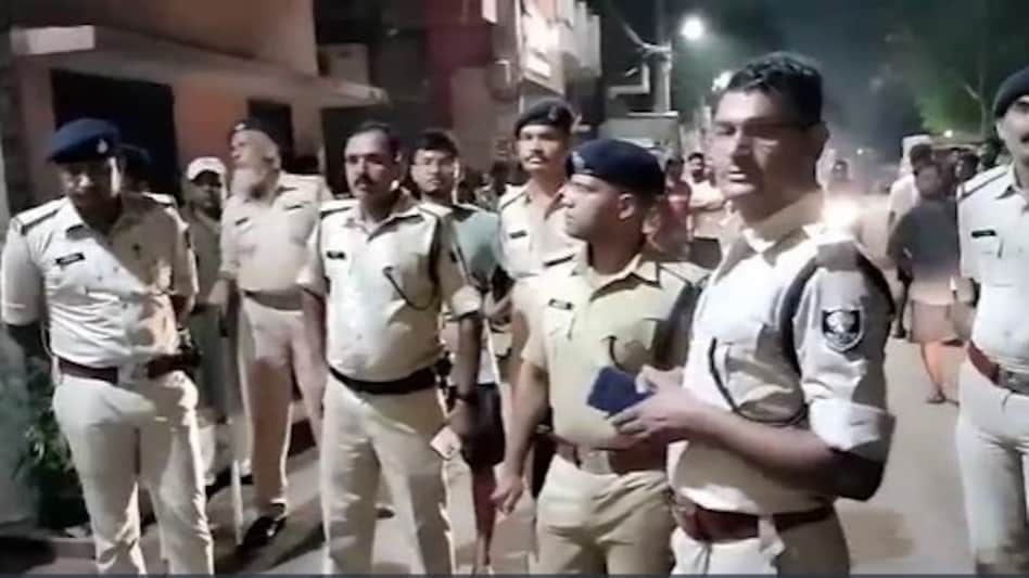 पटना में BJP नेता की हत्या, बाइक सवार 2 बदमाशों ने गोली मारी - Bihar BJP leader shot dead near his house in Patna ntc - AajTak