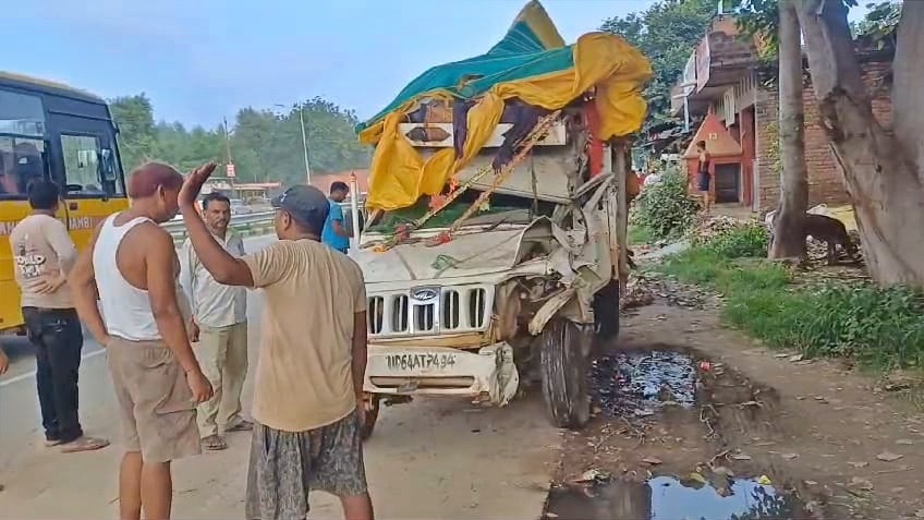 कौशांबी में सड़क हादसा 