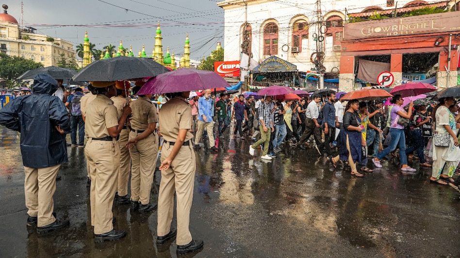 People came out on the streets in the rain for 'justice' People came out on the streets in the rain for 'justice'