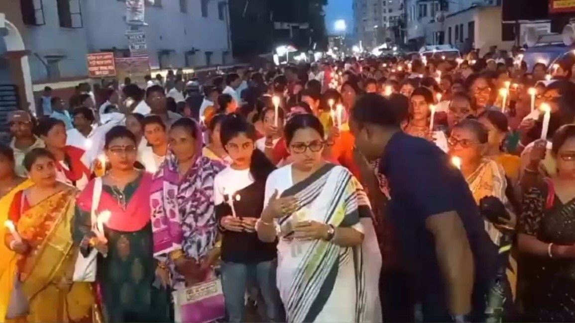 आरजी कर अस्पताल में हुई दरिंदगी के विरोध में उतरीं टीएमसी सांसद जून मालिया.