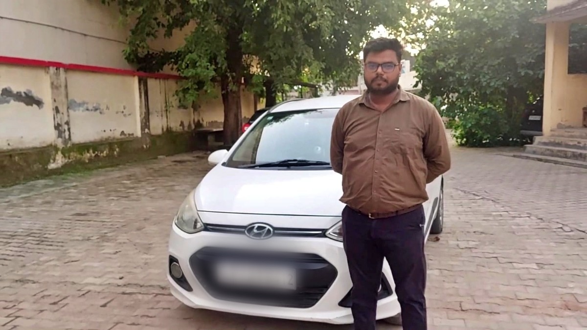 रामपुर के कार चालक ने किया दावा 