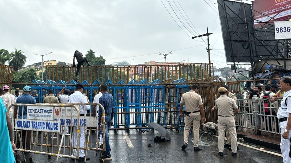 12 hour strike in Kolkata today 12 hour strike in Kolkata today
