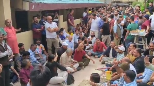 शिमला में अवैध निर्माण को लेकर विरोध प्रदर्शन